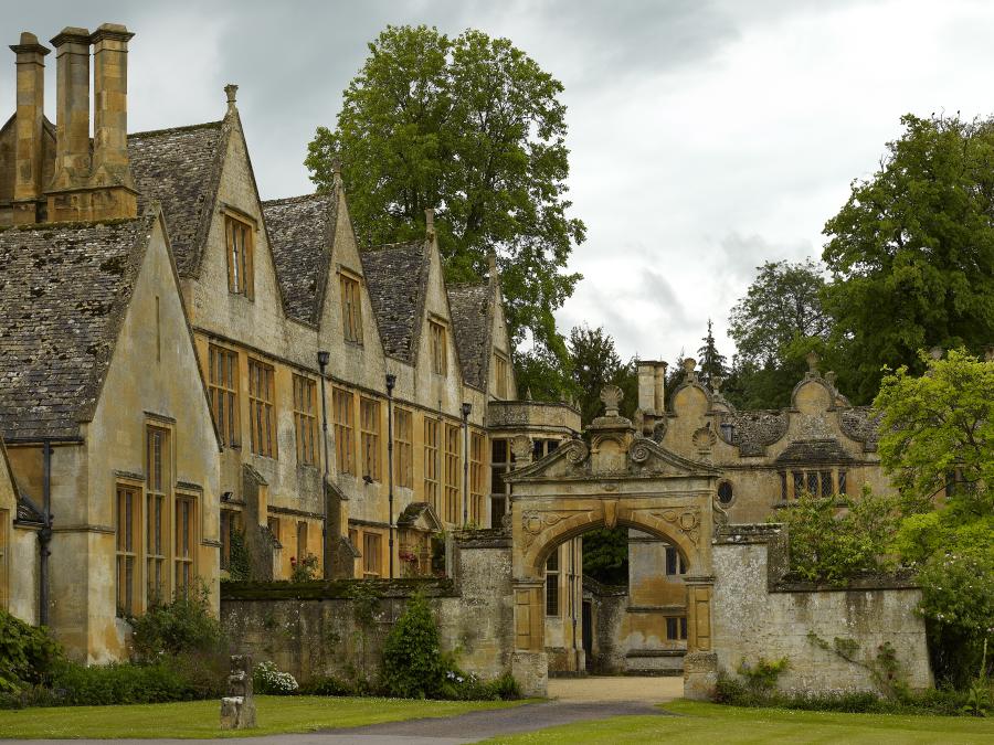 Cotswold Stay - Wonderful Winchcombe Stanway House and Gardens