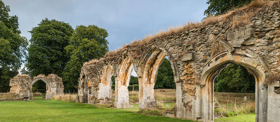 Cotswold Stay - Wonderful Winchcombe Hailes Abbey